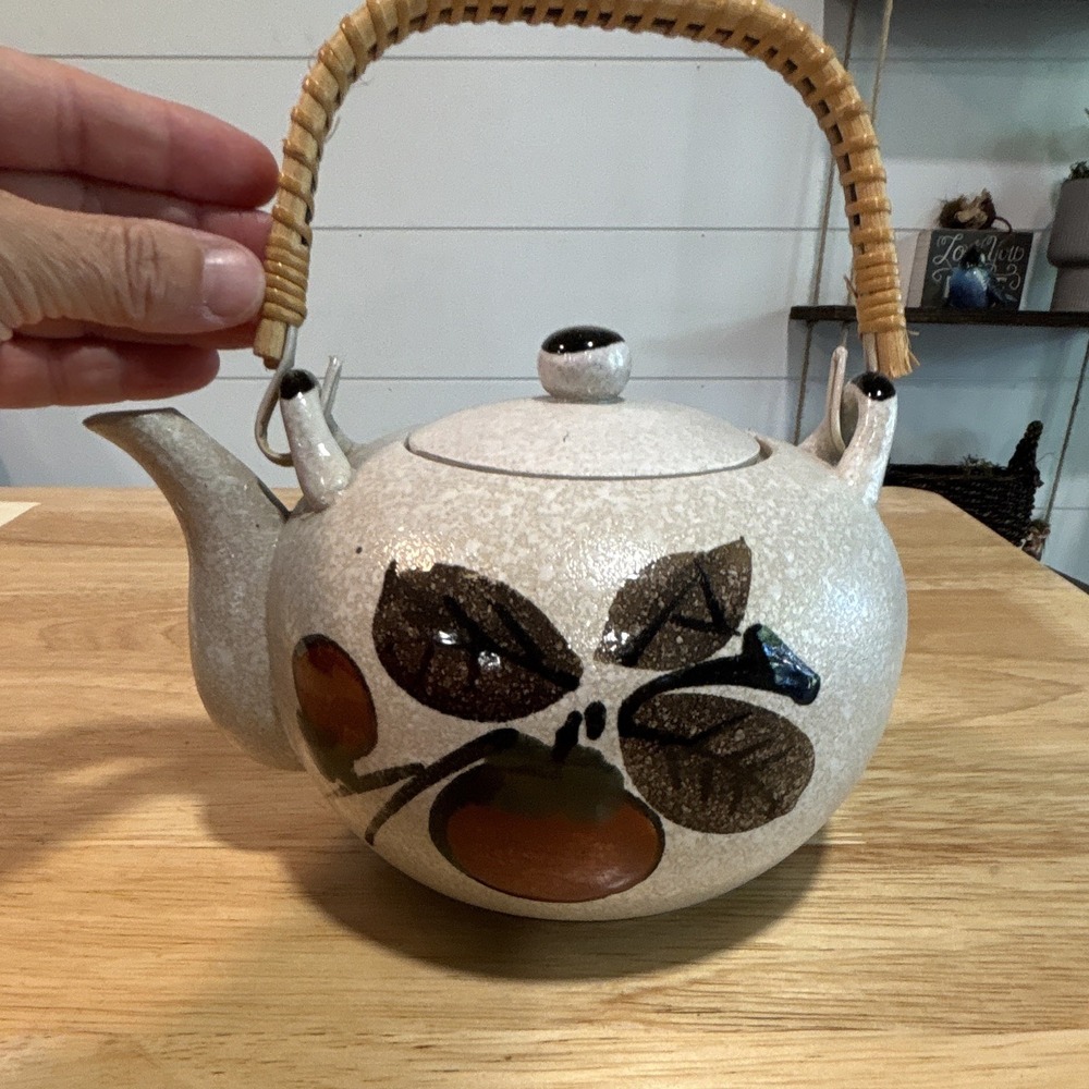 Glossy Ceramic Gray Floral Round Teapot 32 oz Woven Handle Lid Infuser Japan